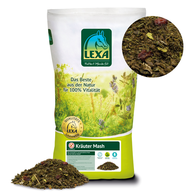 LEXA Kräuter Mash in einem Grünen Sack mit einer Wiese dasrauf und zwei Produktbildern, welche die Struktur des Mash zeigen.